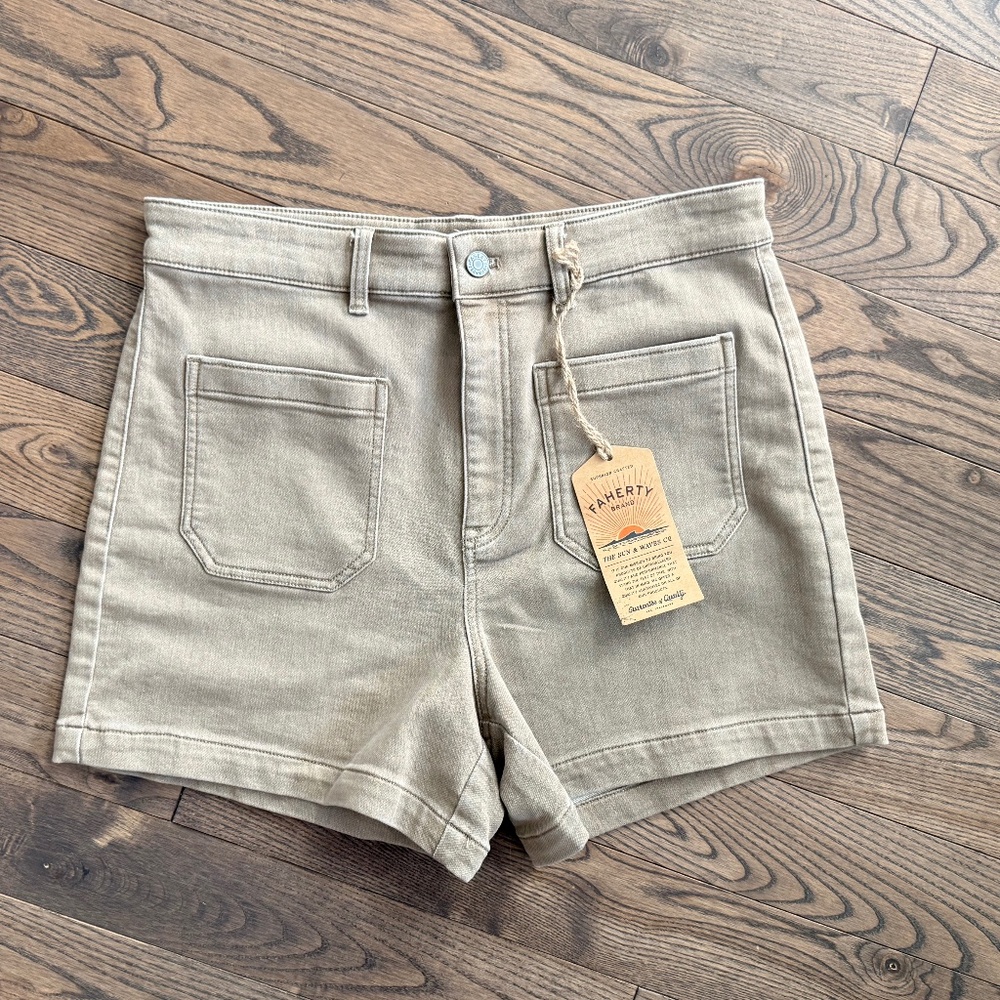 Faherty Stretch Terry Patch Pocket Short - Desert Khaki